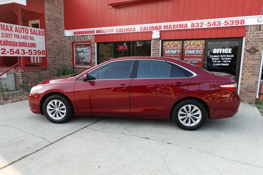 2017 Toyota Camry Image 25