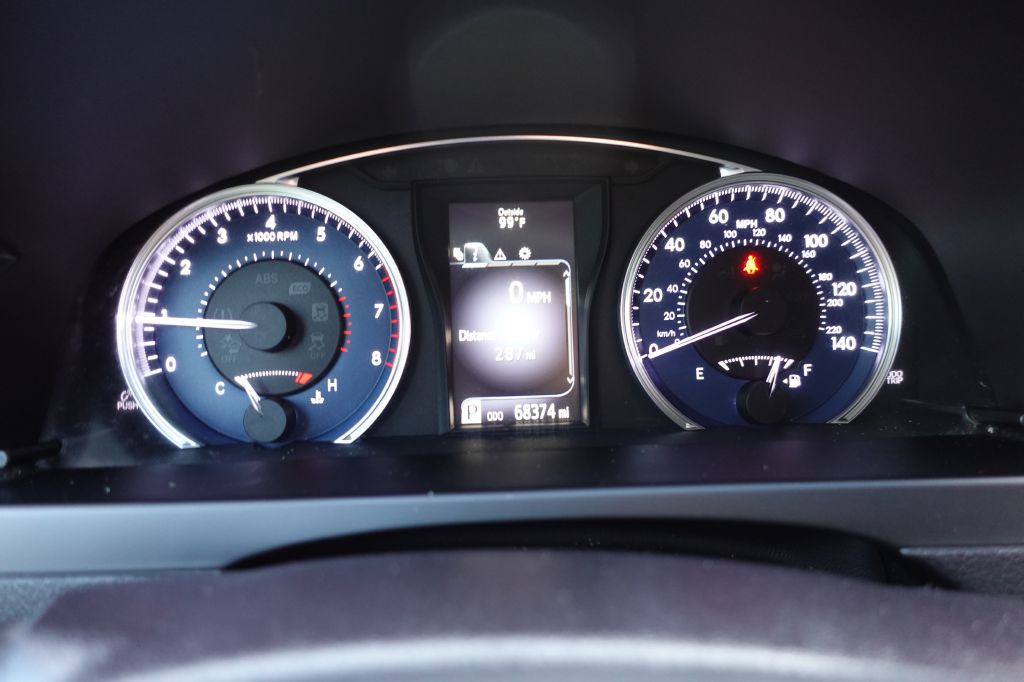 2017 Toyota Camry Image 42