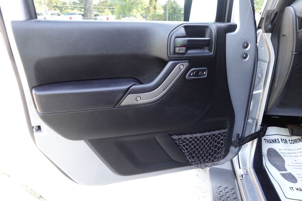 2018 Jeep Wrangler Unlimited Image 32