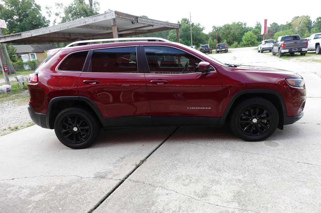 2019 Jeep Cherokee Image 12