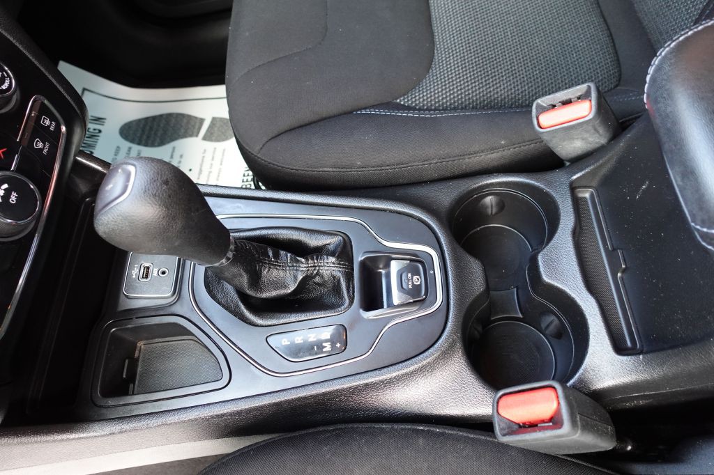 2019 Jeep Cherokee Image 33