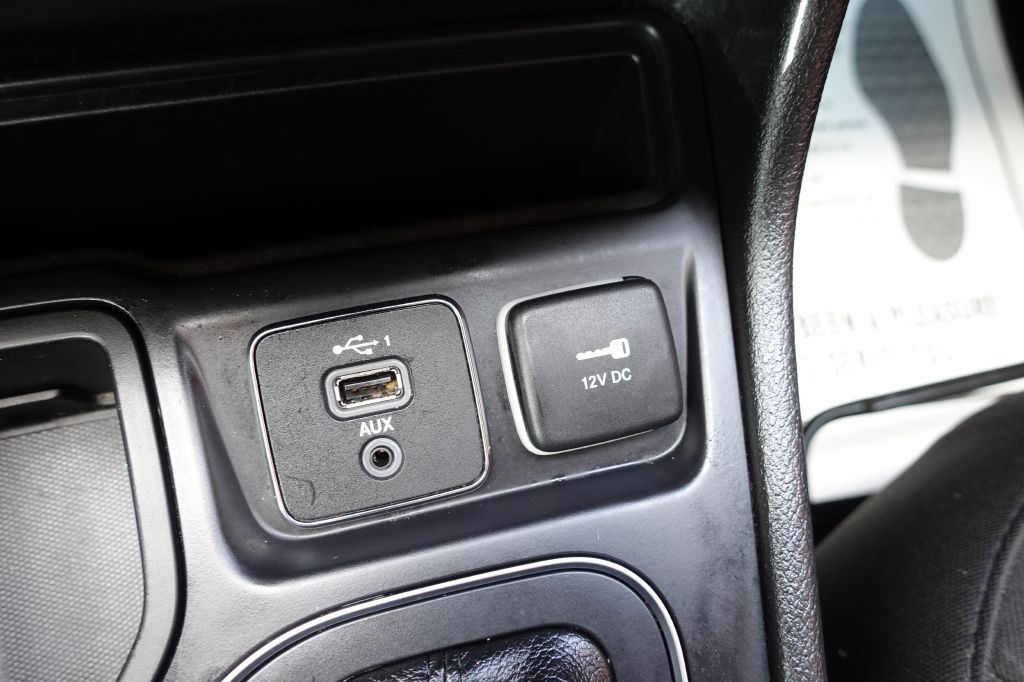 2019 Jeep Cherokee Image 35