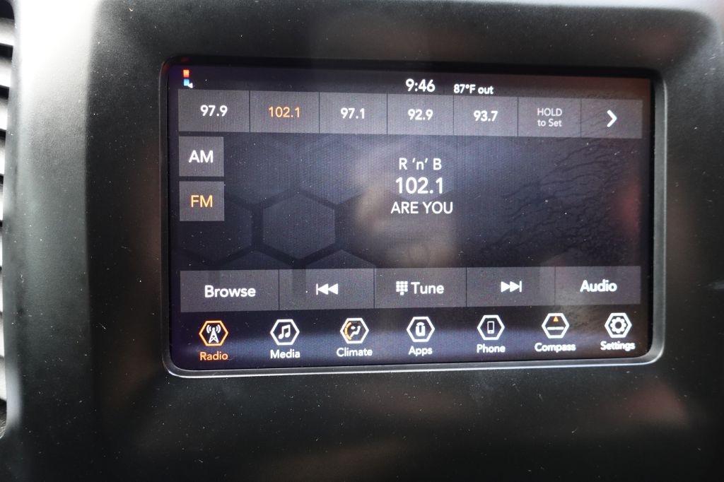 2019 Jeep Cherokee Image 39