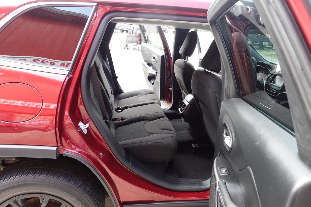2019 Jeep Cherokee Image 53