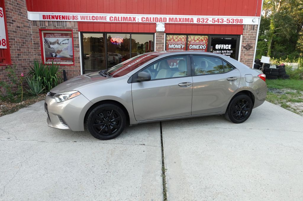 2016 Toyota Corolla Image 1