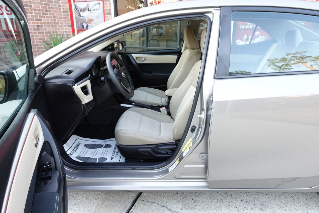 2016 Toyota Corolla Image 29