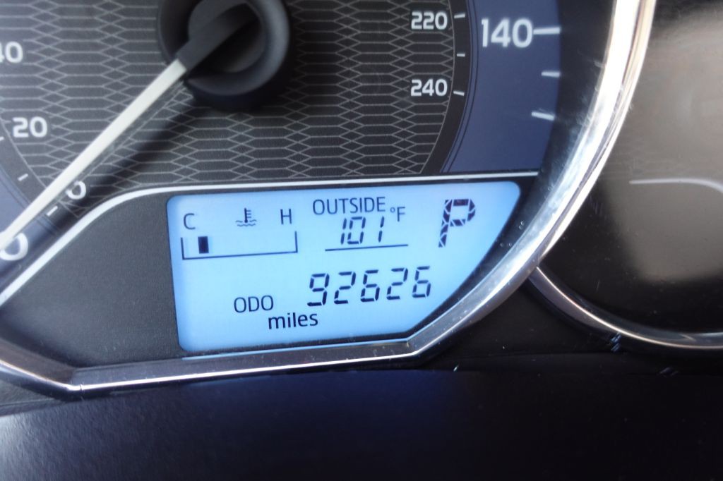2016 Toyota Corolla Image 42