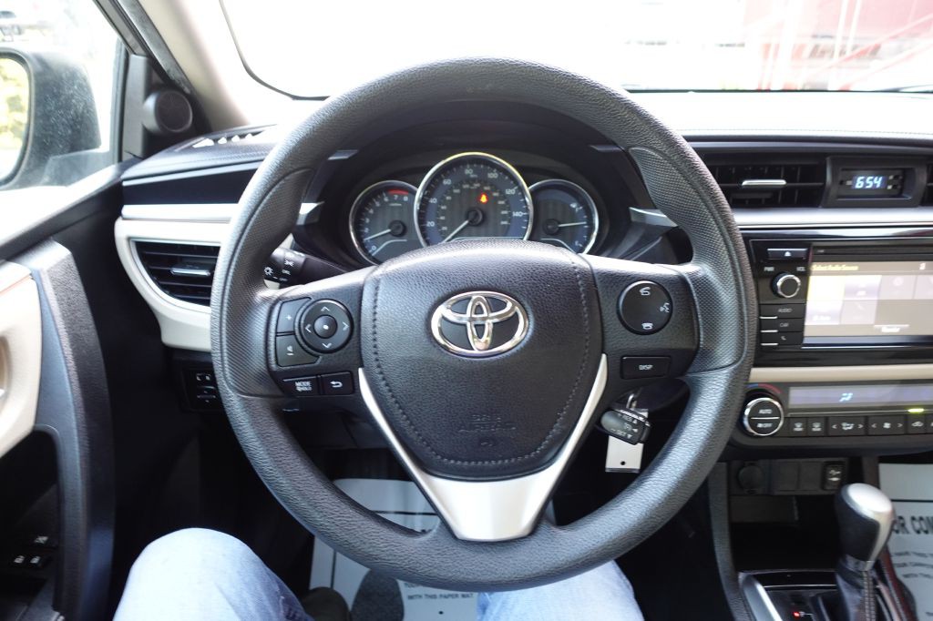 2016 Toyota Corolla Image 44