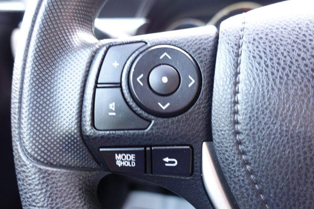 2016 Toyota Corolla Image 46