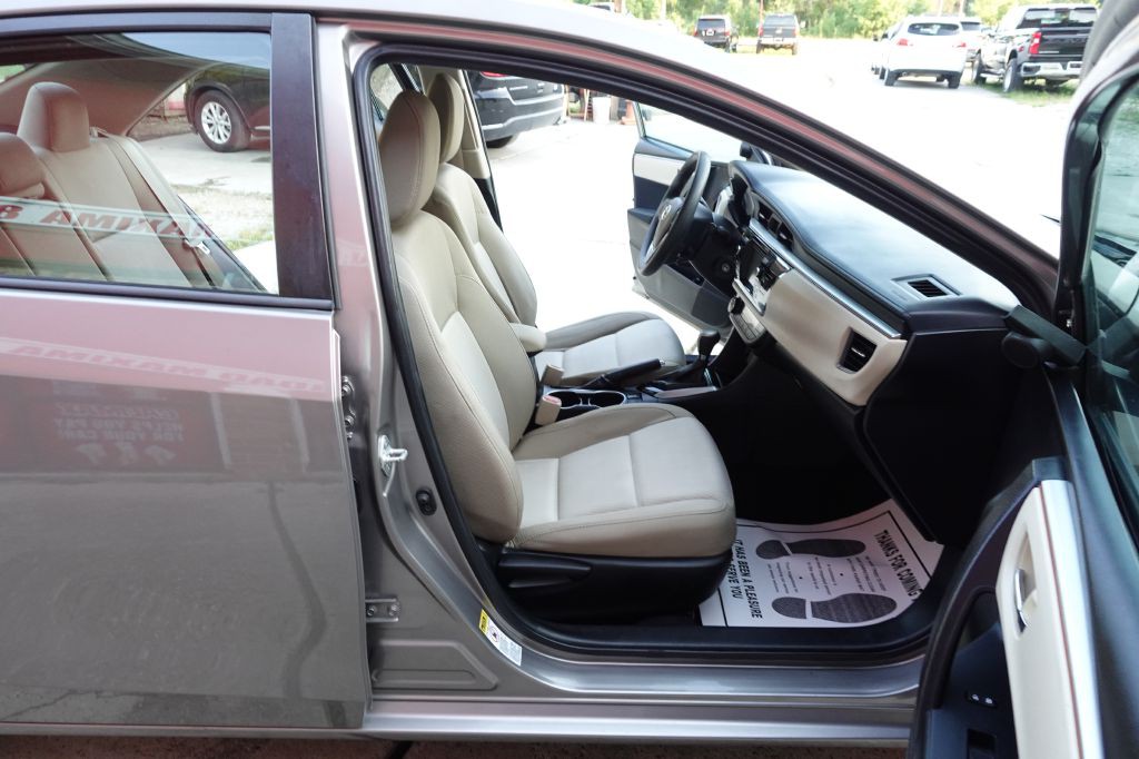 2016 Toyota Corolla Image 51