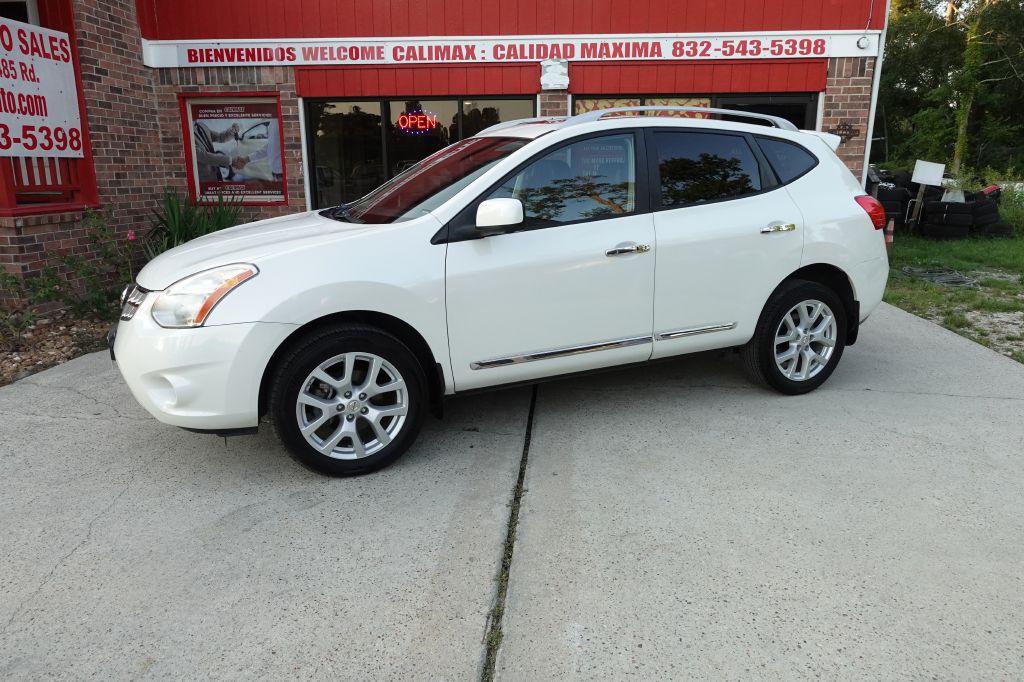 2013 Nissan Rogue Image 1