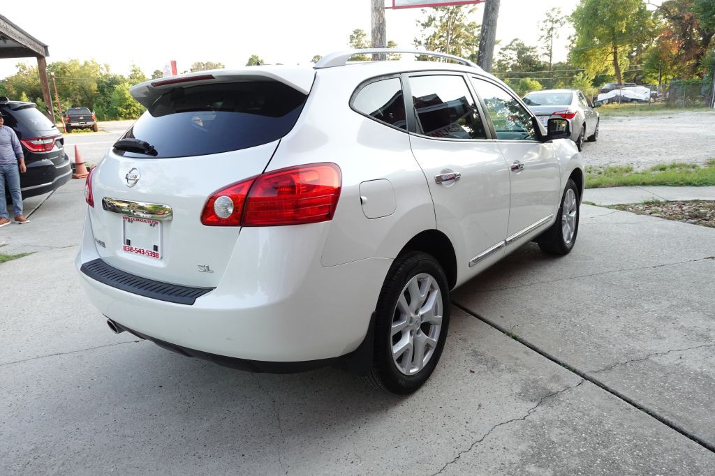 2013 Nissan Rogue Image 16