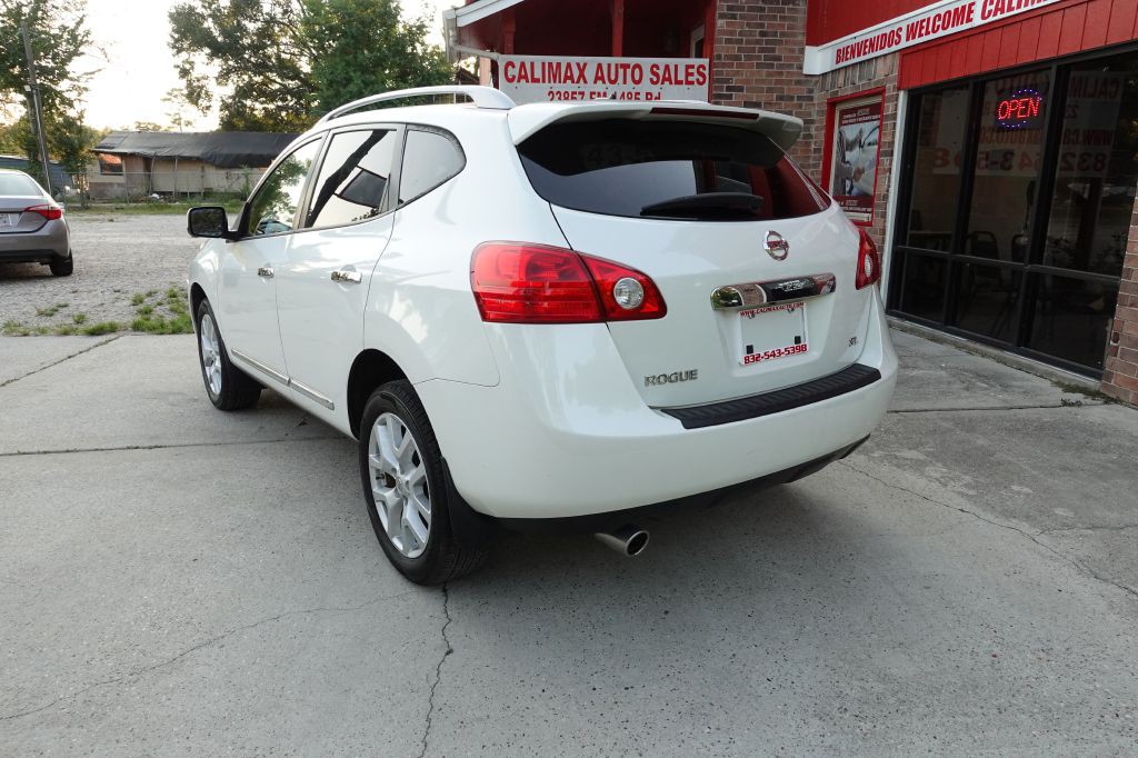 2013 Nissan Rogue Image 24