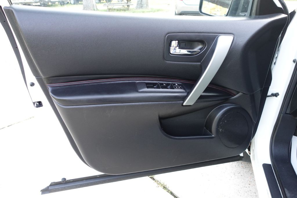 2013 Nissan Rogue Image 29