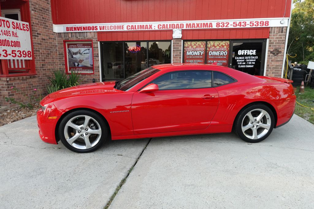 2015 Chevrolet Camaro Image 2