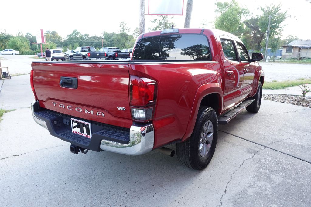 2019 Toyota Tacoma Image 16