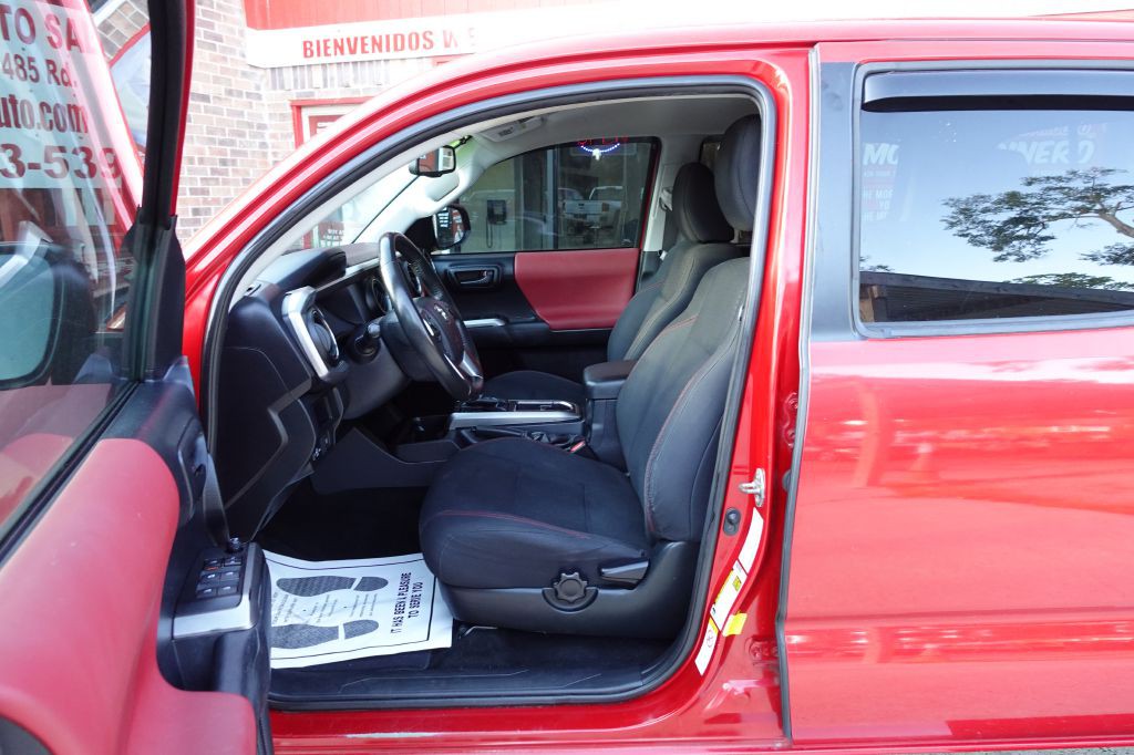 2019 Toyota Tacoma Image 31