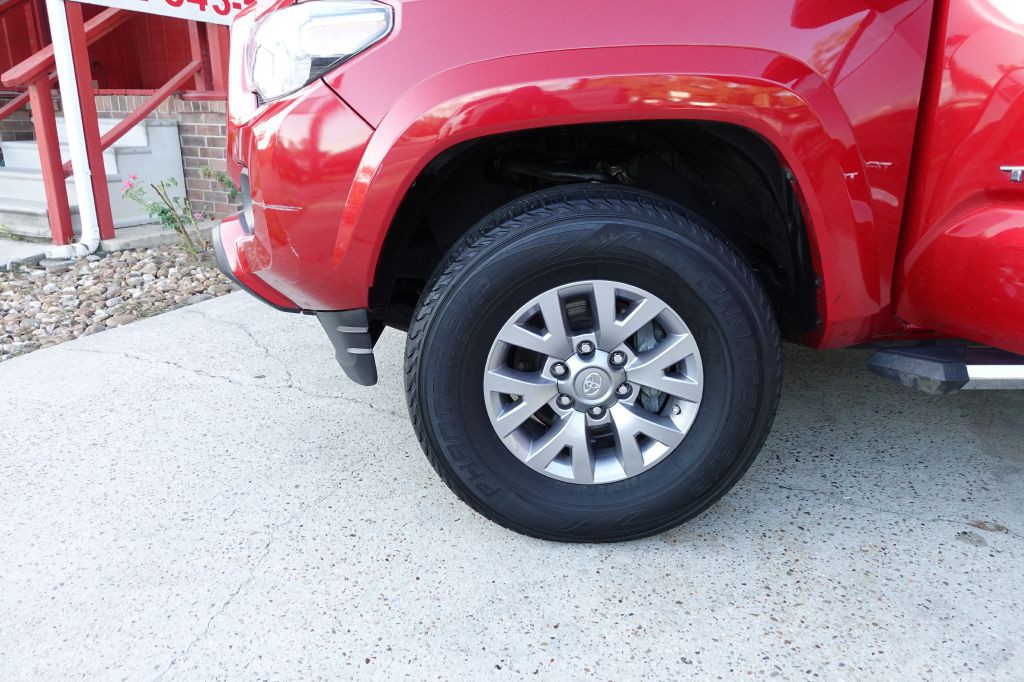 2019 Toyota Tacoma Image 49