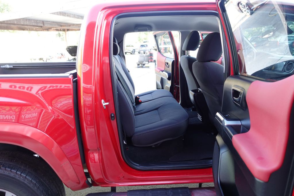 2019 Toyota Tacoma Image 56