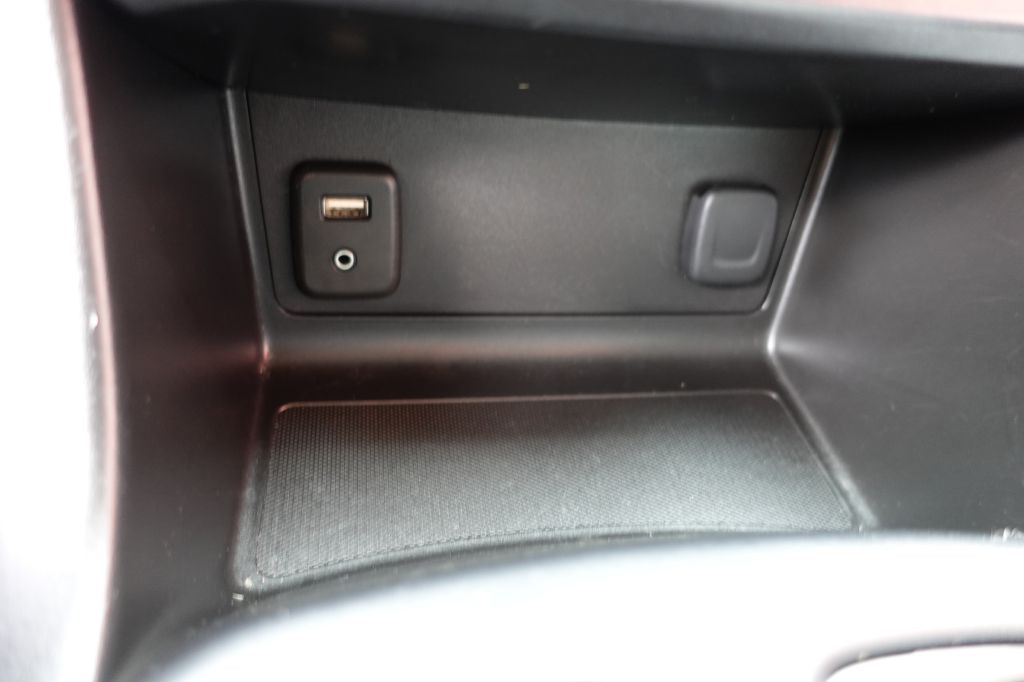 2017 Chevrolet Colorado Image 38