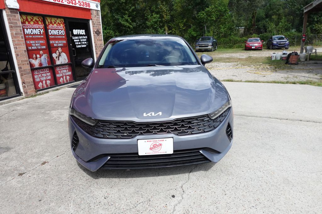 2022 Kia K5 Image 8