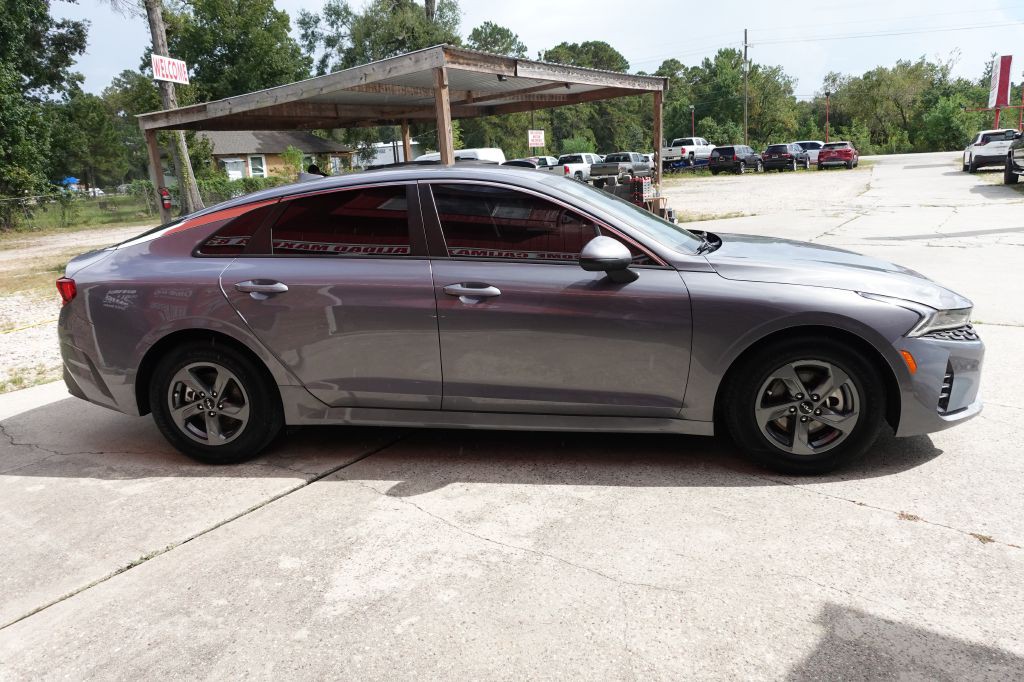 2022 Kia K5 Image 12