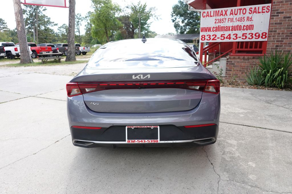 2022 Kia K5 Image 17