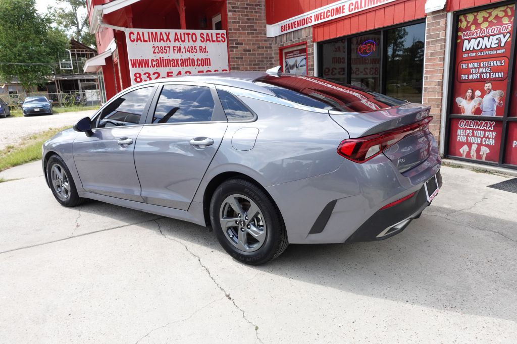 2022 Kia K5 Image 21