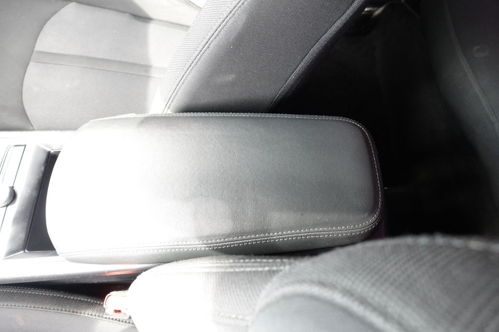 2022 Kia K5 Image 28