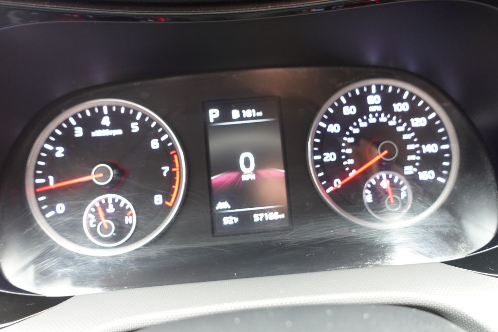 2022 Kia K5 Image 41