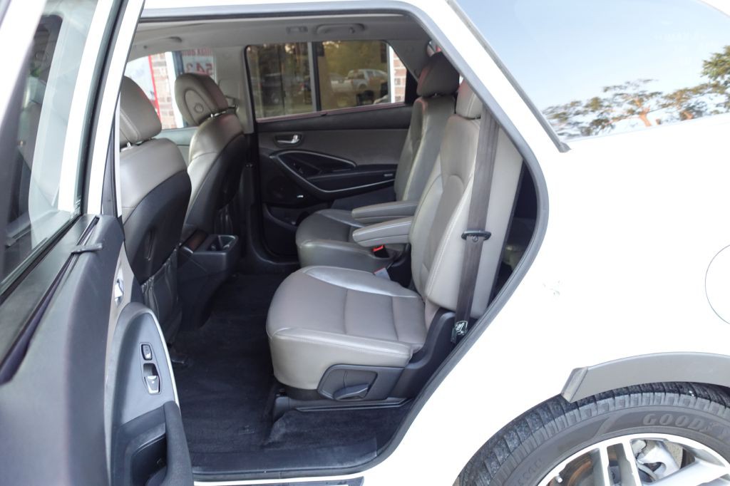 2018 Hyundai Santa Fe Image 38
