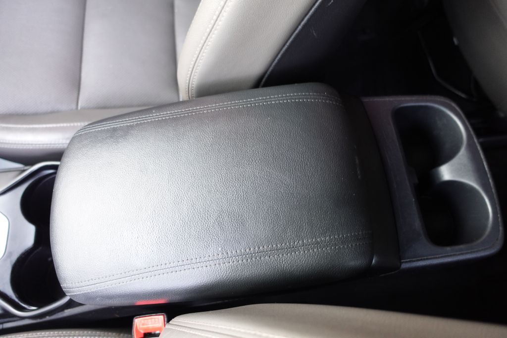 2018 Hyundai Santa Fe Image 40