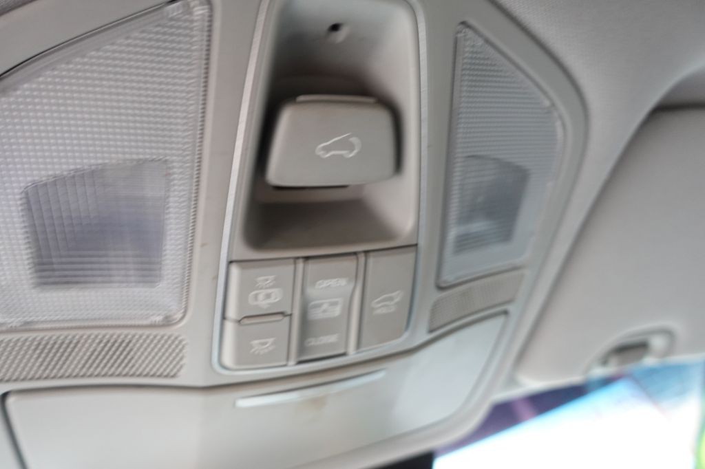 2018 Hyundai Santa Fe Image 46