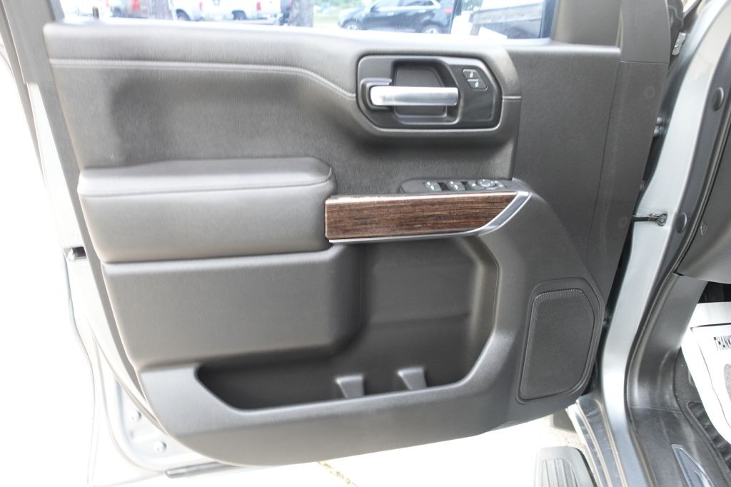 2019 GMC Sierra Image 32