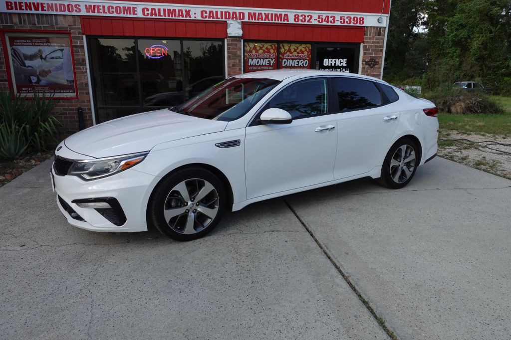 2020 Kia Optima Image 3