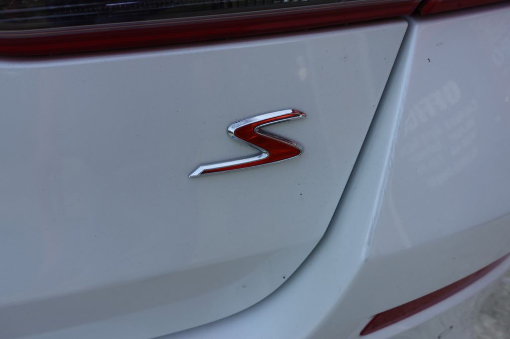 2020 Kia Optima Image 18