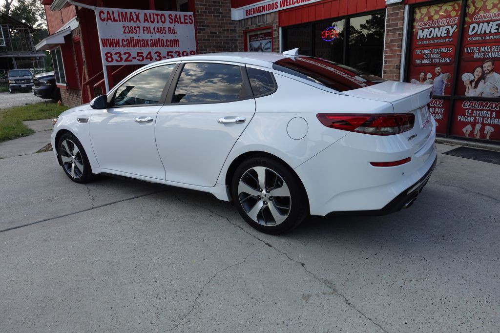 2020 Kia Optima Image 24