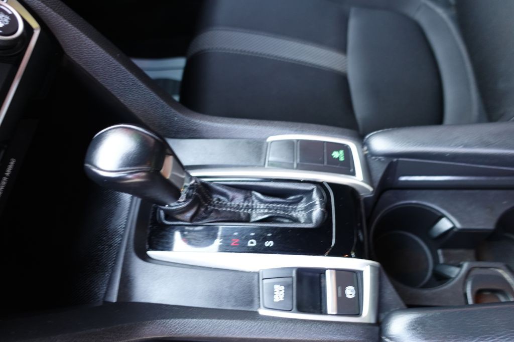 2020 Honda Civic Image 34