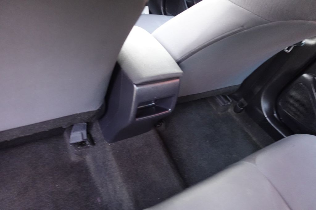 2022 Toyota Corolla Image 32