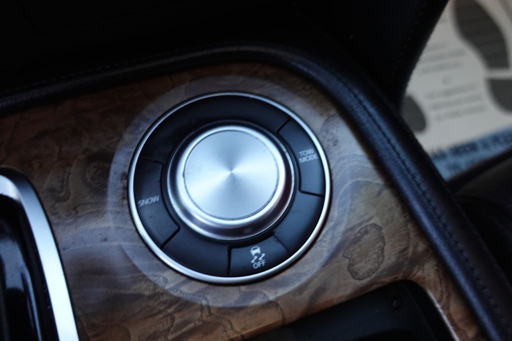 2021 Nissan Armada Image 45