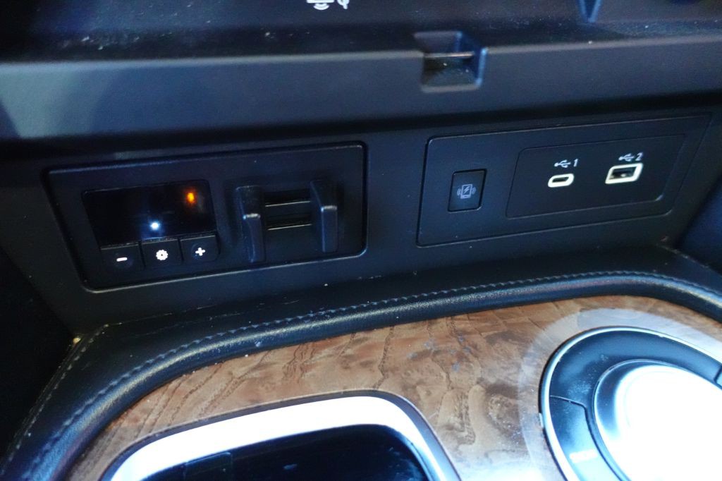 2021 Nissan Armada Image 50
