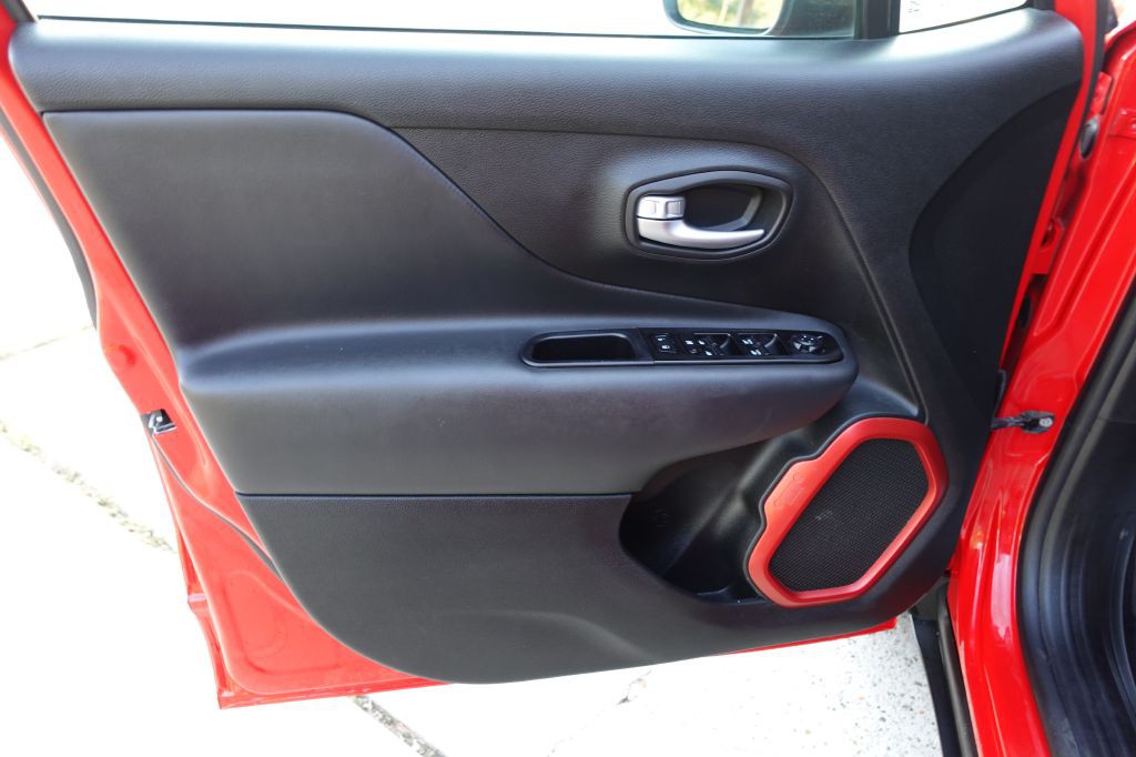 2020 Jeep Renegade Image 30