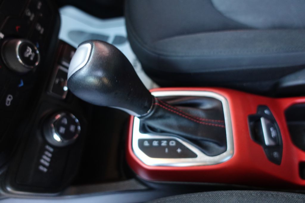 2020 Jeep Renegade Image 38