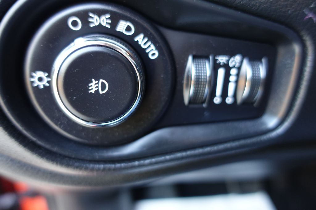 2020 Jeep Renegade Image 36