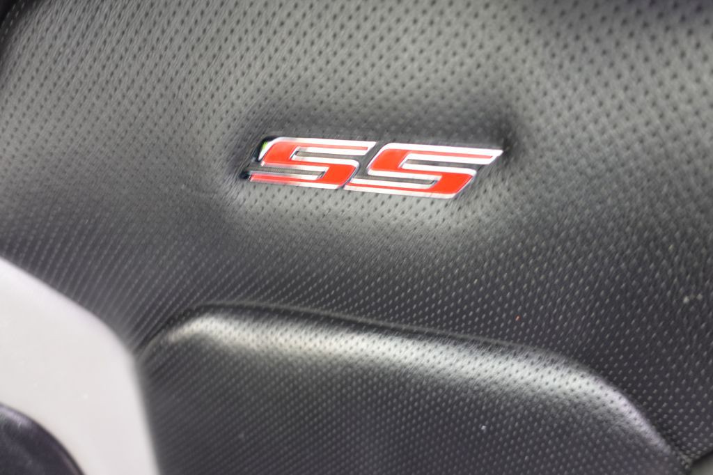 2016 Chevrolet Camaro Image 28