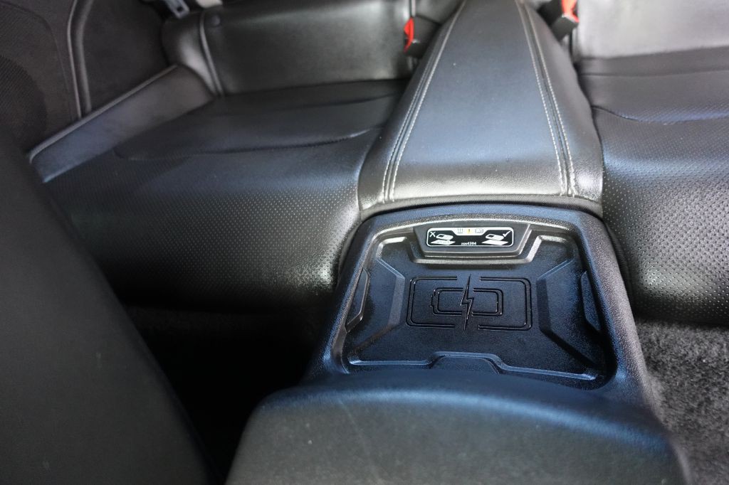2016 Chevrolet Camaro Image 33