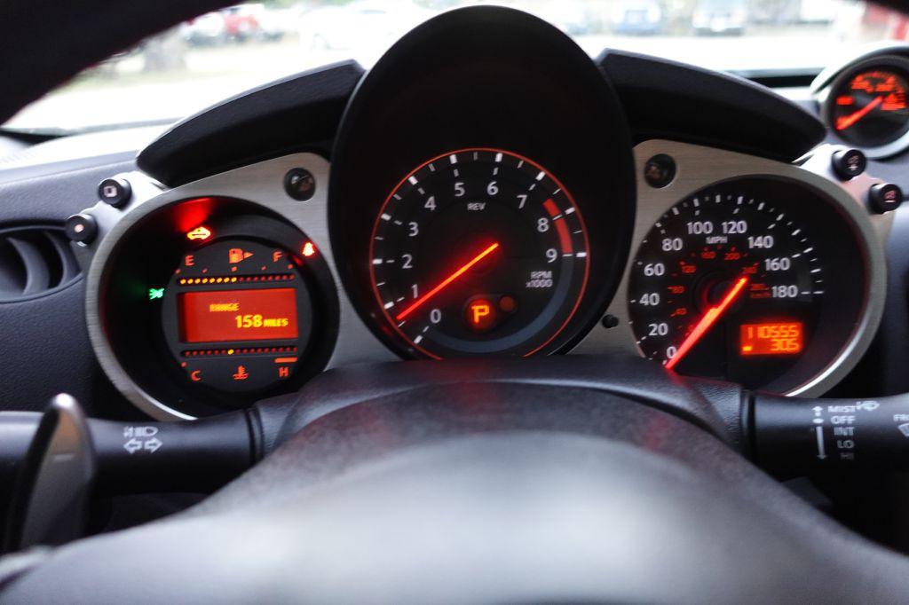 2016 Nissan 370Z Image 47