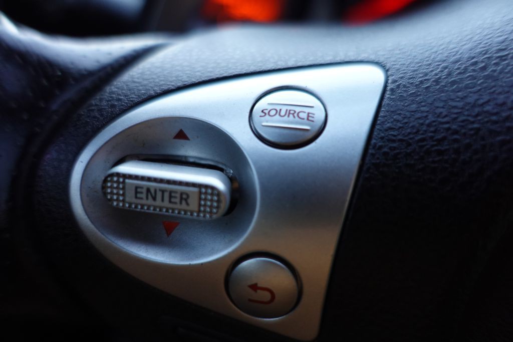 2016 Nissan 370Z Image 52