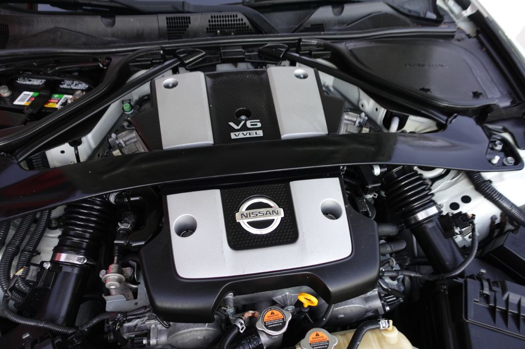 2016 Nissan 370Z Image 55