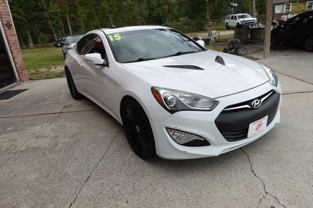 2015 Hyundai Genesis Image 7